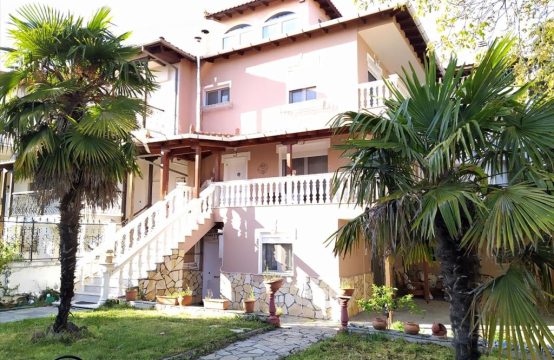 For Sale &#8211; Detached house 195 m²