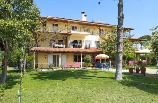 For Sale &#8211; Detached house 650 m²