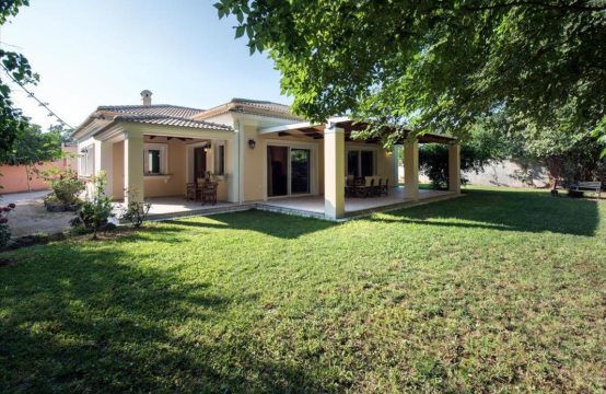 For Sale &#8211; Villa 239 m²