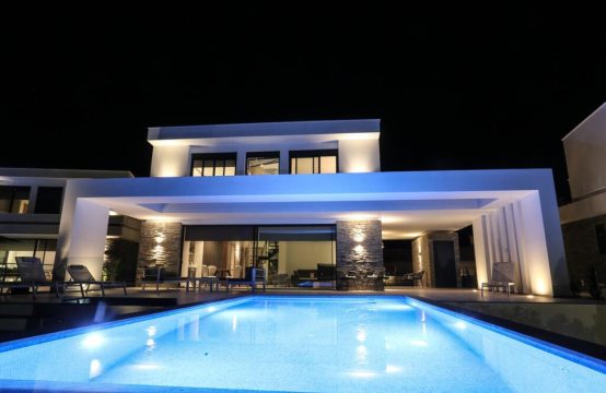 For Sale &#8211; Villa 200 m²