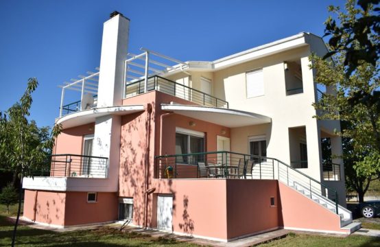 For Sale &#8211; Detached house 250 m²