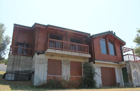 For Sale &#8211; Detached house 250 m²