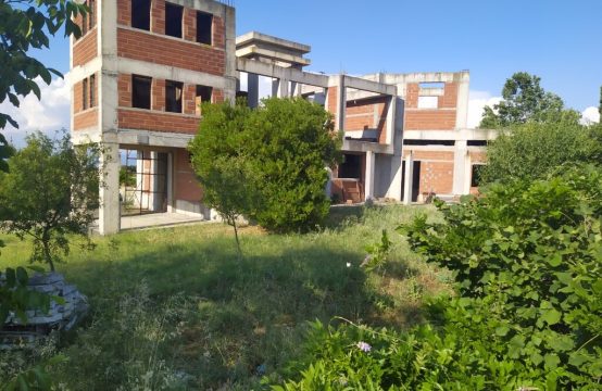 For Sale &#8211; Building 850 m²