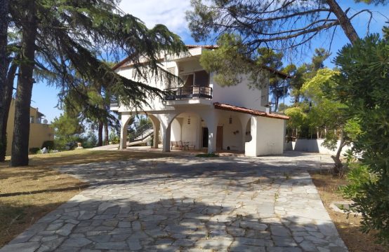 For Sale &#8211; Villa 412 m²