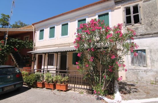 For Sale &#8211; Maisonette 150 m²