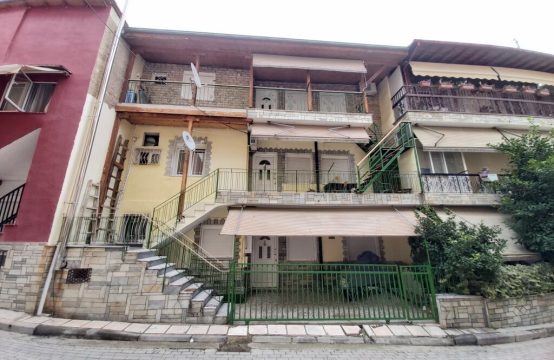 For Sale &#8211; Building 165 m²