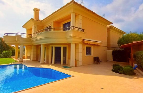 For Sale &#8211; Villa 371 m²