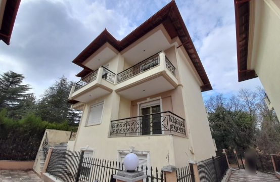 For Sale &#8211; Detached house 200 m²