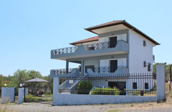 For Sale &#8211; Detached house 240 m²