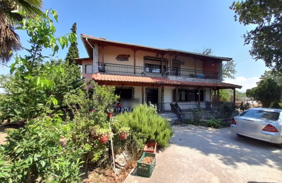 For Sale &#8211; Detached house 292 m²