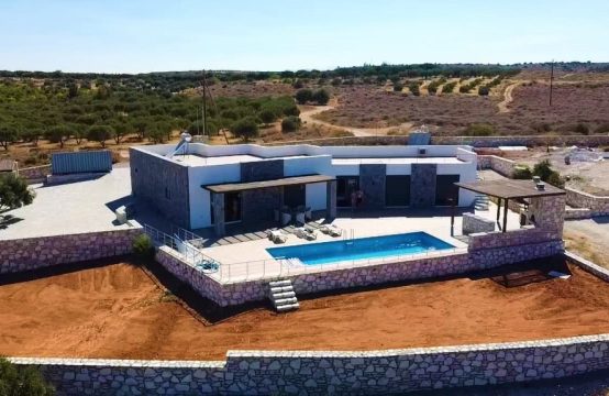 For Sale &#8211; Villa 200 m²