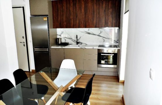 Daire 64 m² Atina’da