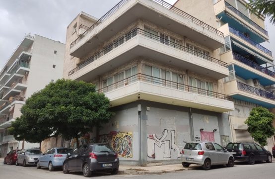 For Sale &#8211; Building 690 m²