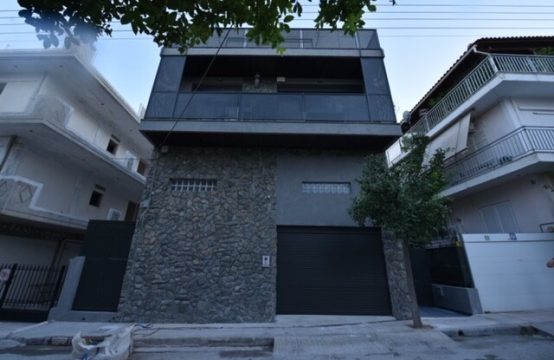 Building 240 m² Atina’da