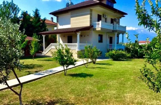 For Sale &#8211; Detached house 260 m²