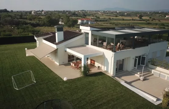 For Sale &#8211; Villa 350 m²